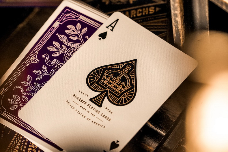 Purple Monarch Playing Cards b - Board Game Recommendation 评论和价格